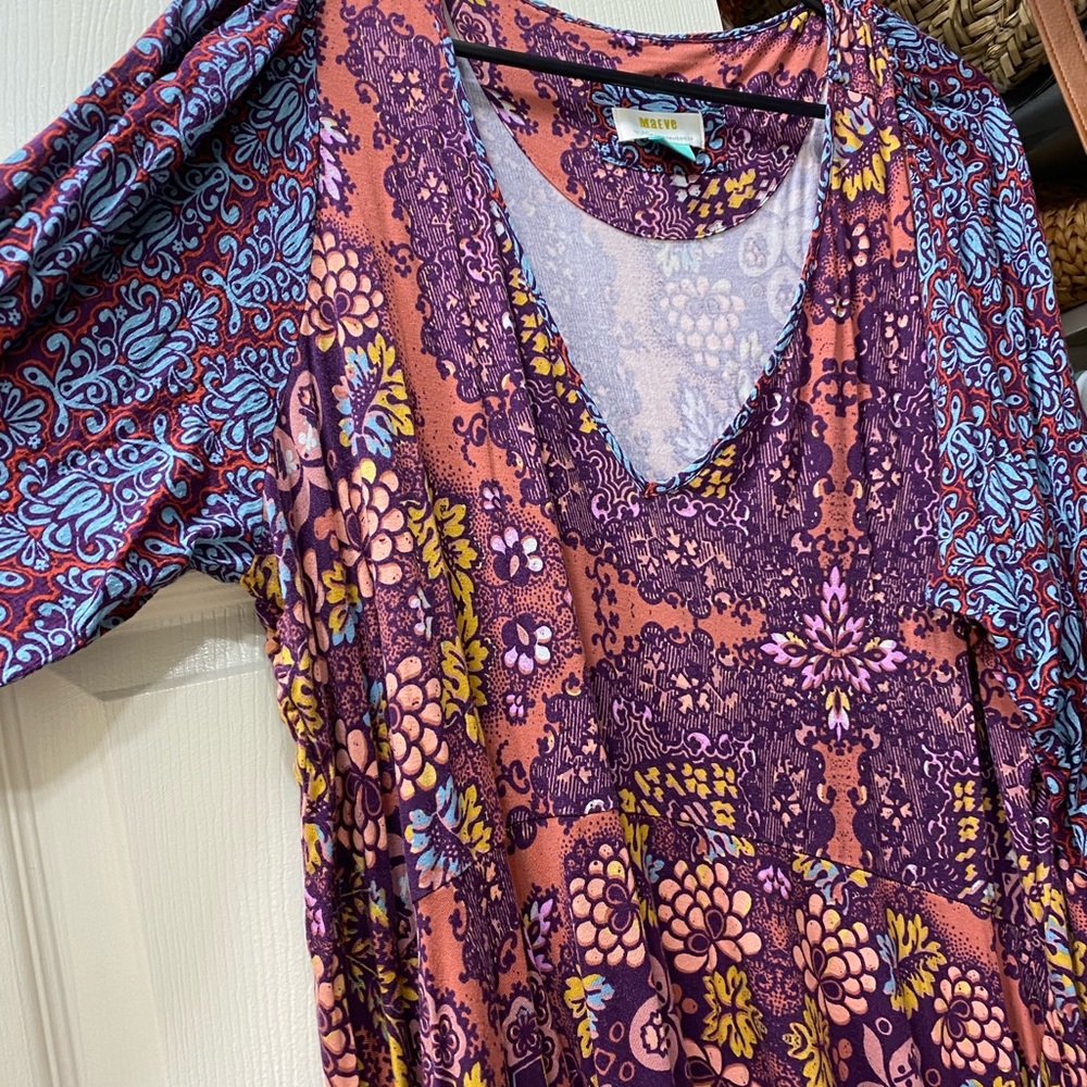 Soft, colorful, fun Anthropologie top, worn once.